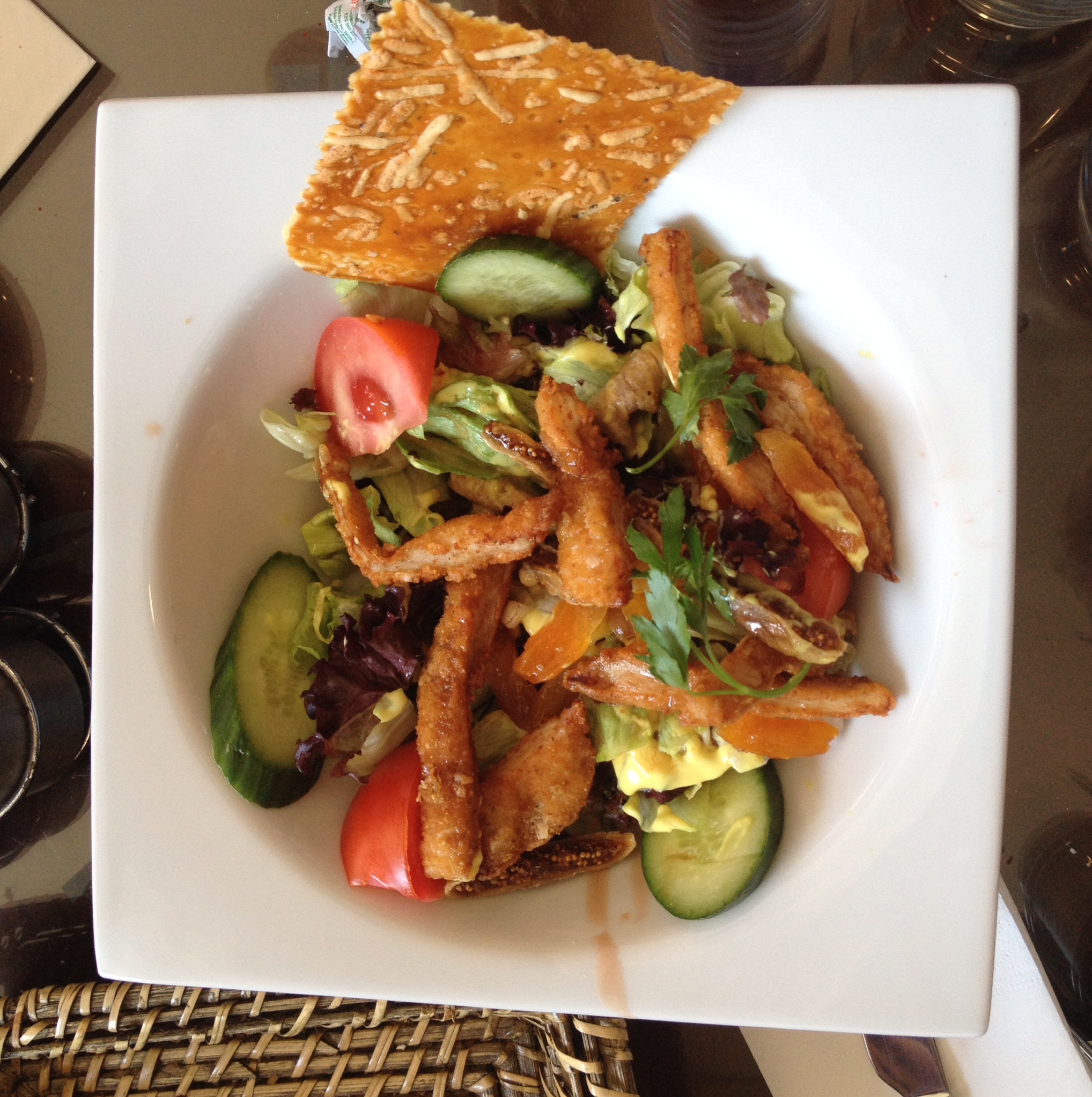 Çıtır Tavuklu Salata Tarifi Çıtır Tavuklu Salata Tarifi
