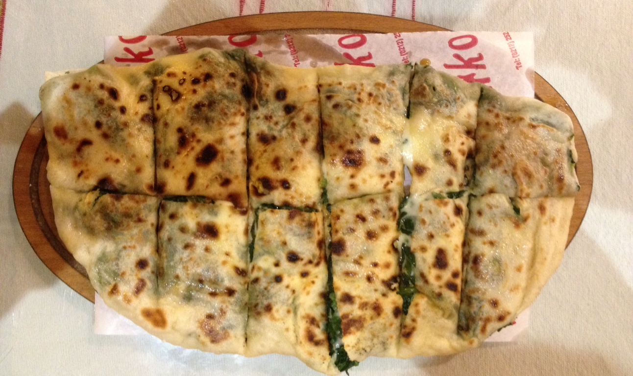 Ispanaklı Gözleme Tahta Kaşık